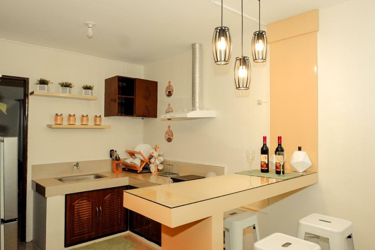 Fully Furnished Apartment With Netflix And Wifi Batangas Exteriér fotografie