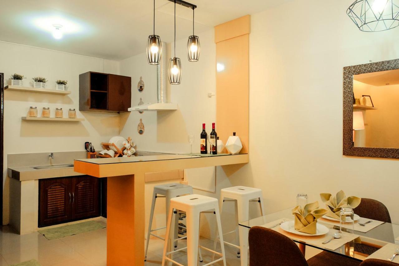 Fully Furnished Apartment With Netflix And Wifi Batangas Exteriér fotografie